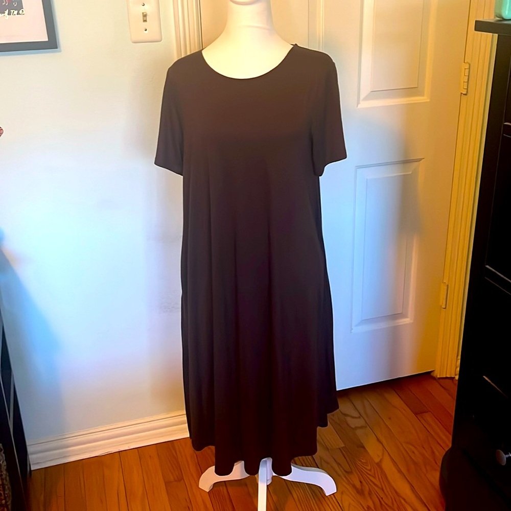 Comfortable and soft brown midi dress